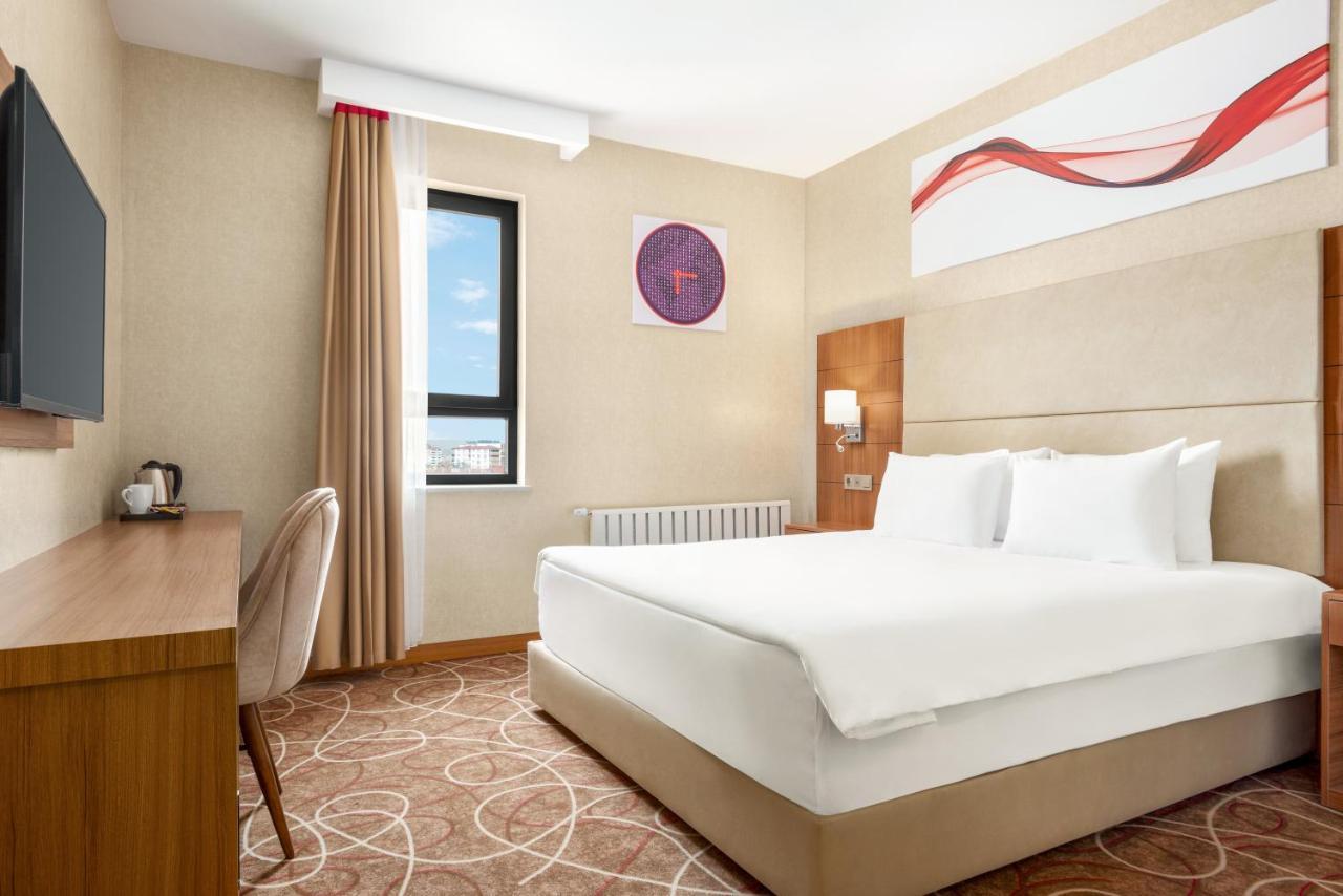Ramada By Wyndham Elbistan Hotel Eksteriør billede